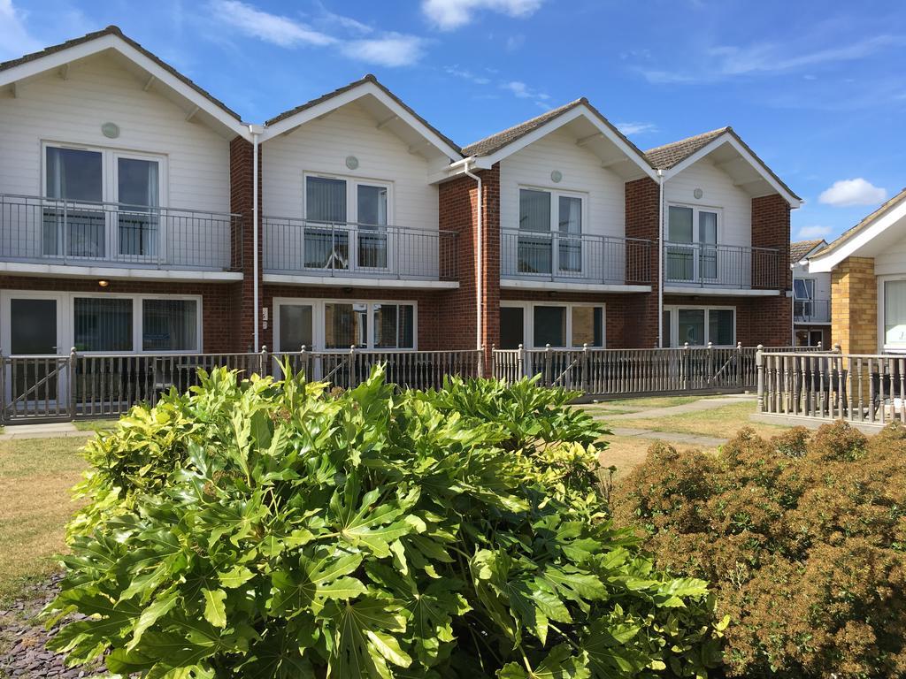 Corton Villas Lowestoft Exterior photo